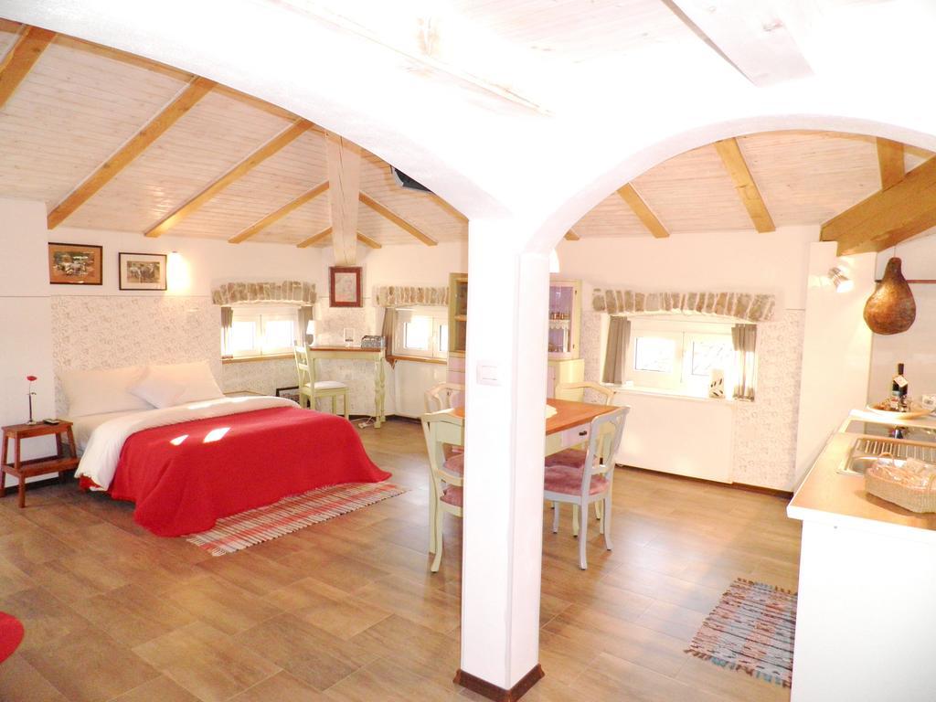 Ferienwohnung Studio Sijara Motovun Zimmer foto